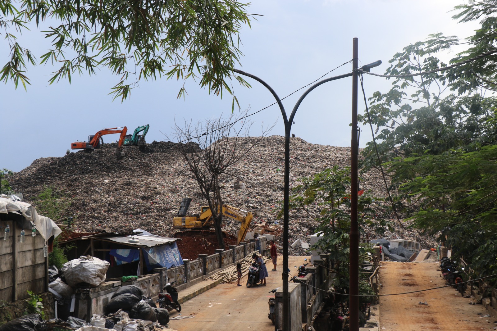 Tangsel Darurat Sampah! TPA Cipeucang Akhirnya Ditutup Setelah Bau Busuknya Viral Hingga Radius 1 KM
