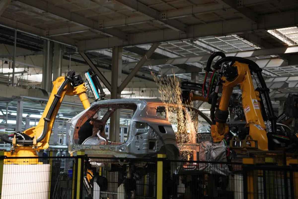 Mobil China Diprediksi Jadi Raja Penjualan Dunia 2025, Bukti Era Jepang akan Tergeser?