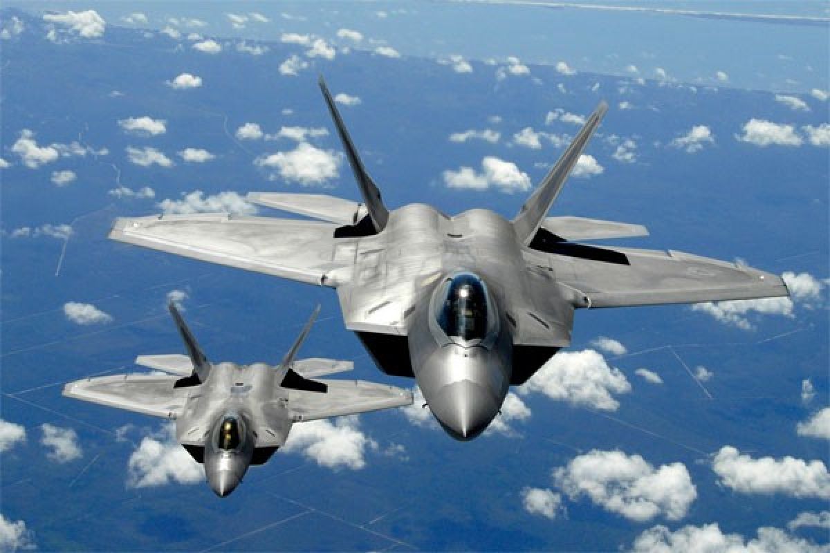 Pangkalan Militer Utama Venezuela Diguncang Ledakan, Jet Tempur AS Diduga Terlibat