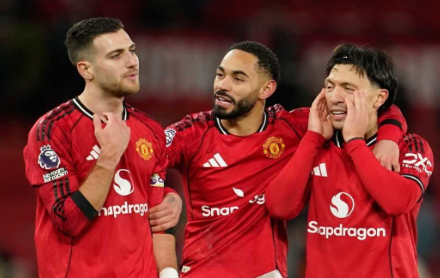 Link Nonton Live Streaming Leeds United vs Manchester United, Jadwal Liga Inggris Malam Ini!