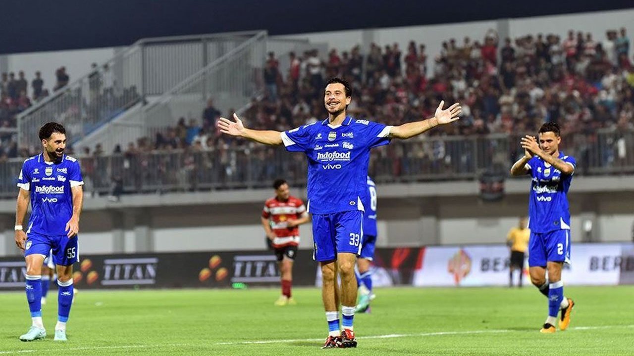 Berhasil Menangkan Pertandingan Melawan Persija, Thom Haye dapat Ancaman yang Tidak Kaleng-Kaleng!