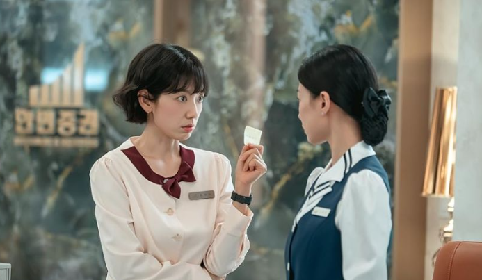 Undercover Miss Hong Tayang Di Netflix, Aksi Park Shin Hye Menyamar Jadi Anak Magang Demi Bongkar Skandal Keuangan!