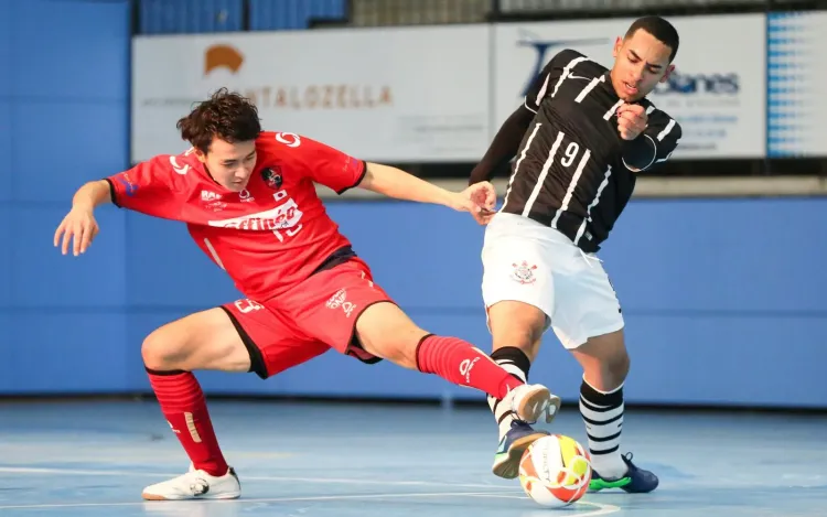 Mengenal Olahraga Futsal: Aturan Permainan, Teknik Dasar, dan Manfaatnya