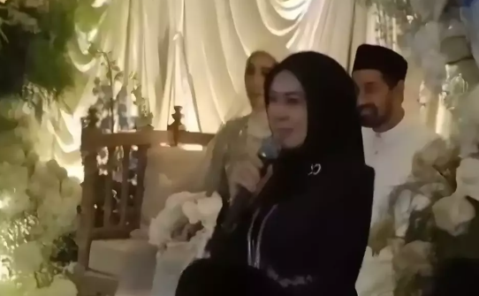 Gubernur Aceh Mualem Viral, Diduga Nikahi Pengusaha Cantik Asal Malaysia Di Tengah Heboh Bencana Alam!