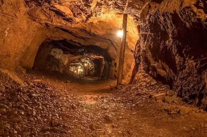 Tambang Emas Antam di Bogor Keluarkan Asap, Bupati Pastikan Tidak Ada Korban