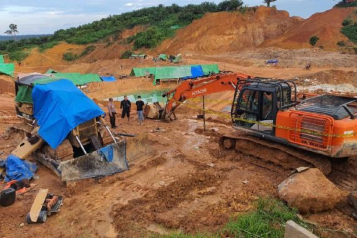 7 Fakta Gelap Tambang Ilegal di Bogor: Galena, Pasar Gelap, dan Pilihan Hidup di Antara Hukum dan Perut