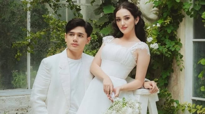 Resmi Menikah di Bali, Ranty Maria dan Rayn Wijaya Buka Babak Baru Kisah Cinta