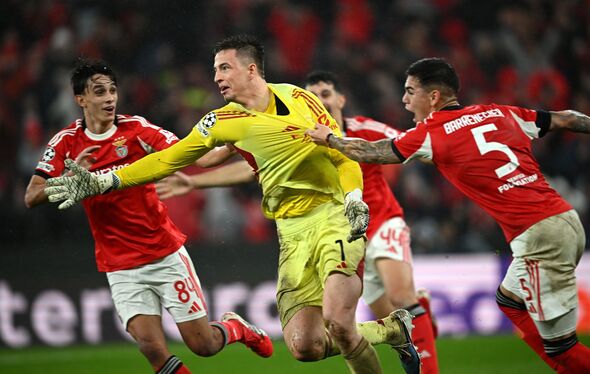 Kiper Benfica Cetak Gol dan Selamatkan Asa Tim di Liga Champions