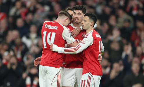 Prediksi Arsenal vs Leeds United, Misi Rebut Kembali Puncak Klasemen Malam Ini!