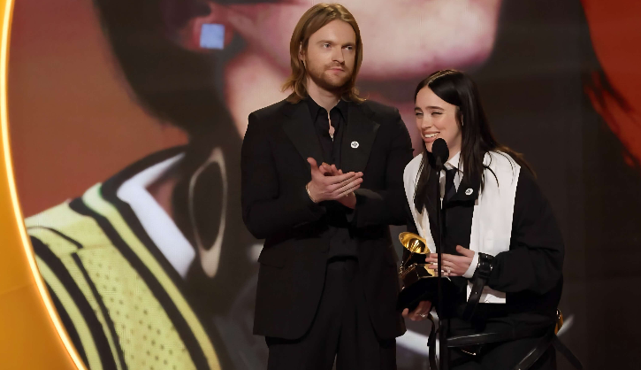 Lagu Wildflower Billie Eilish Menang Grammy 2026, Cetak Rekor 10 Piala Sepanjang Karier!