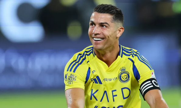 Cristiano Ronaldo Mau Cabut Dari Al-Nassr, Transfer Benzema Ke Al-Hilal Jadi Pemicu Skandal Besar!