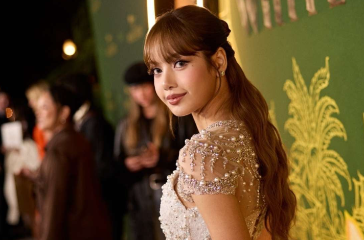 Lisa BLACKPINK Debut Film Romantis, Netflix Siapkan Cerita Ala Notting Hill Versi Modern
