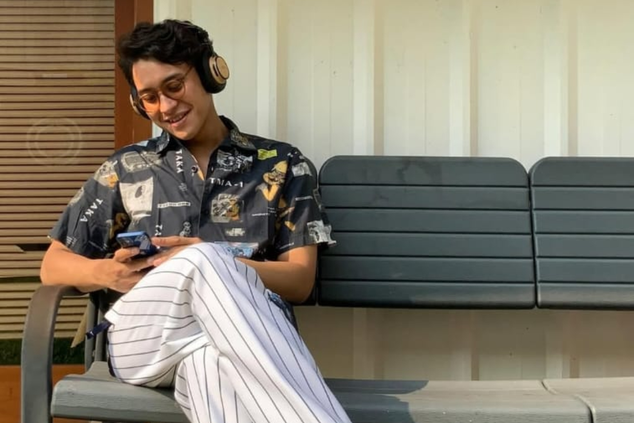 Lirik Lagu 17 to 70 - Ardhito Pramono: Makna Romantis di Balik Janji Setia Seumur Hidup
