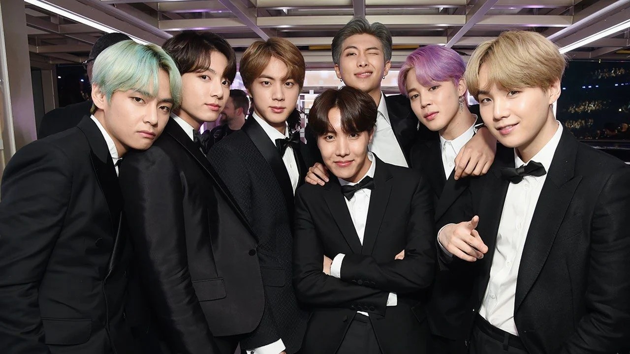 Siap-siap War Tiket! Konser BTS 'ARIRANG' Tayang Live di Bioskop 75 Negara, Cek Jadwalnya di Sini!