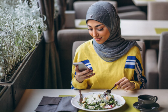 Cara Diet Saat Puasa Agar Cepat Kurus, Lakukan Trik Ini Biar Berat Badan Nggak Naik Pas Lebaran Tiba!