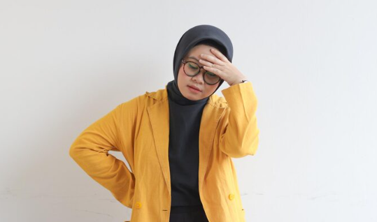 Penyebab Pusing Saat Puasa Dan Cara Mengatasinya, Lakukan Trik Ini Biar Kepala Enggak Nyut-nyutan Dan Ibadah Tetap Jalan!