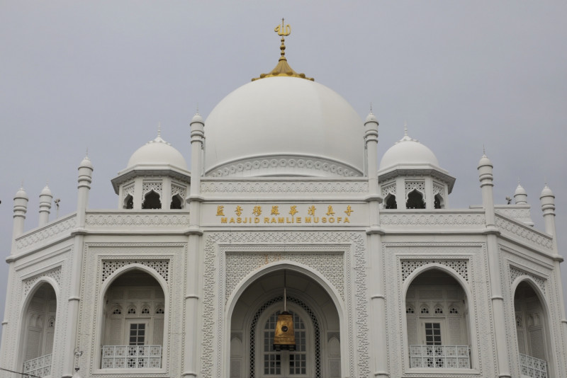 Berburu Masjid Estetik Sekitar Jakarta untuk Ramadan, dari Nuansa Taj Mahal hingga Rooftop dengan View Kota