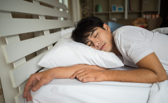 Penyebab Tidur Setelah Sahur Bikin Gemuk, Kebiasaan Sepele Yang Bisa Bikin Berat Badan Naik Drastis Selama Bulan Puasa