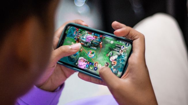 Bolehkah Bermain Game Seharian Saat Puasa? Ini Penjelasan Hukum Fikihnya di Bulan Ramadhan