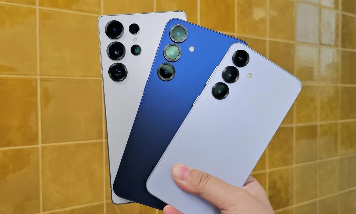 Samsung Galaxy S26 Punya Mode Rahasia! Layar Bisa Auto Gelap Saat Ada yang Mengintip