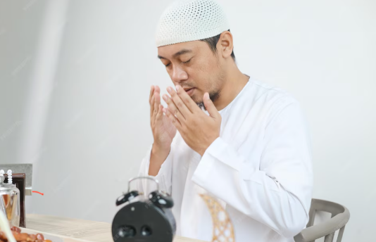 Tips Puasa Sehat, Rahasia Tetap Bugar Dan Aturan Minum Obat Biar Ibadah Ramadan Nggak Terganggu Penyakit