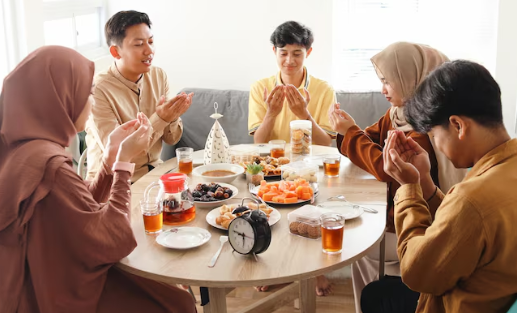 Islam Di Vietnam Yang Unik, Mengenal Komunitas Muslim Cham Yang Tidak Wajib Puasa Ramadan Dan Salat Lima Waktu!
