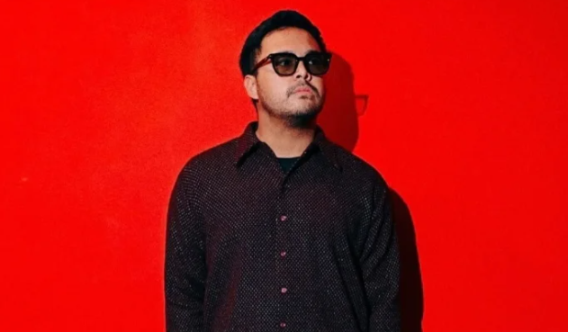 Prestasi Nadhif Basalamah, Musisi Indonesia Yang Sukses Tembus 20 Juta Pendengar Di Spotify Hingga Jadi Penyanyi Pria Nomor Satu