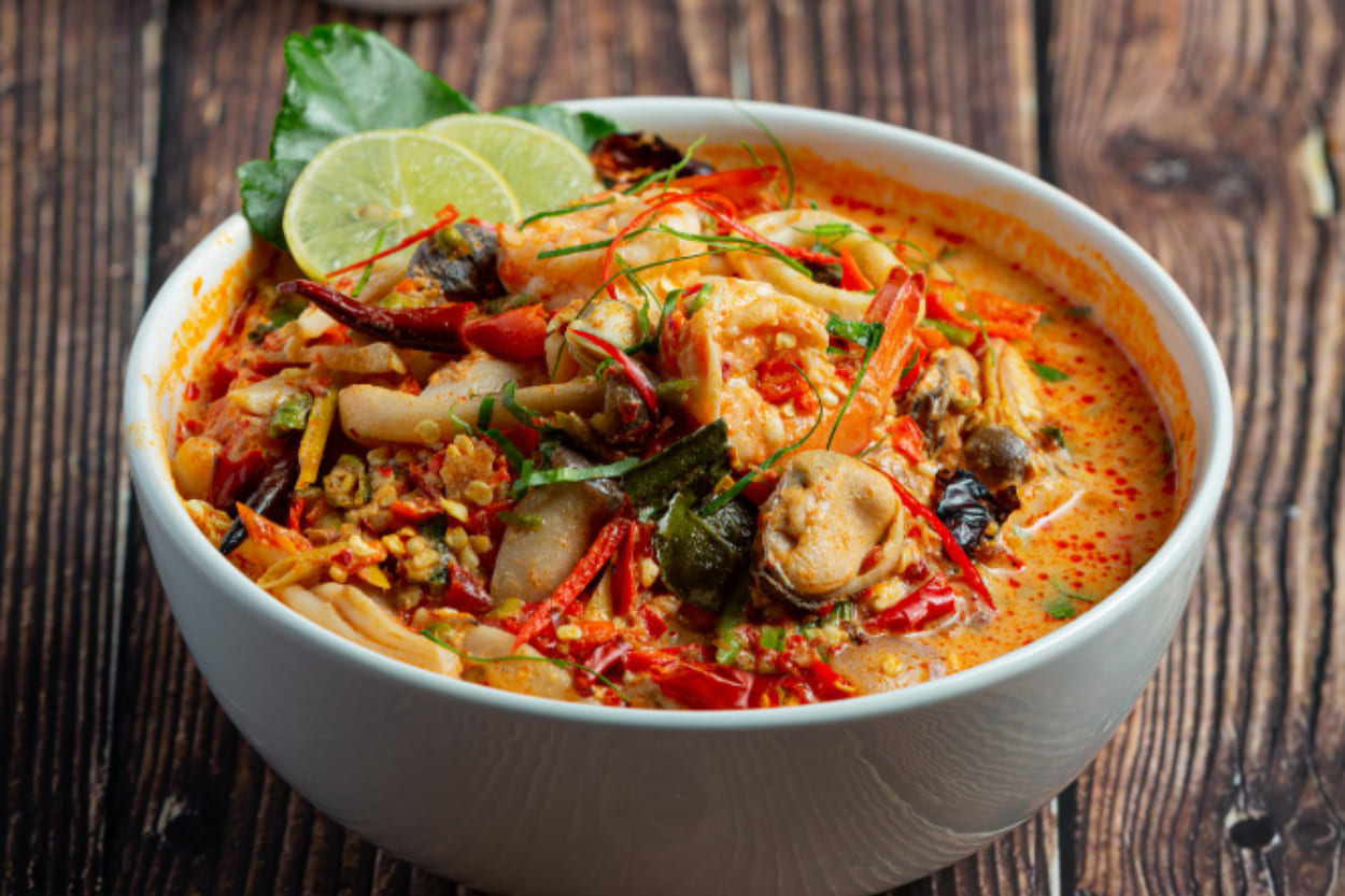 5 Rekomendasi Tempat Bukber di Jakarta Selatan yang Nyaman untuk Keluarga, Dari Laksa hingga Kopitiam