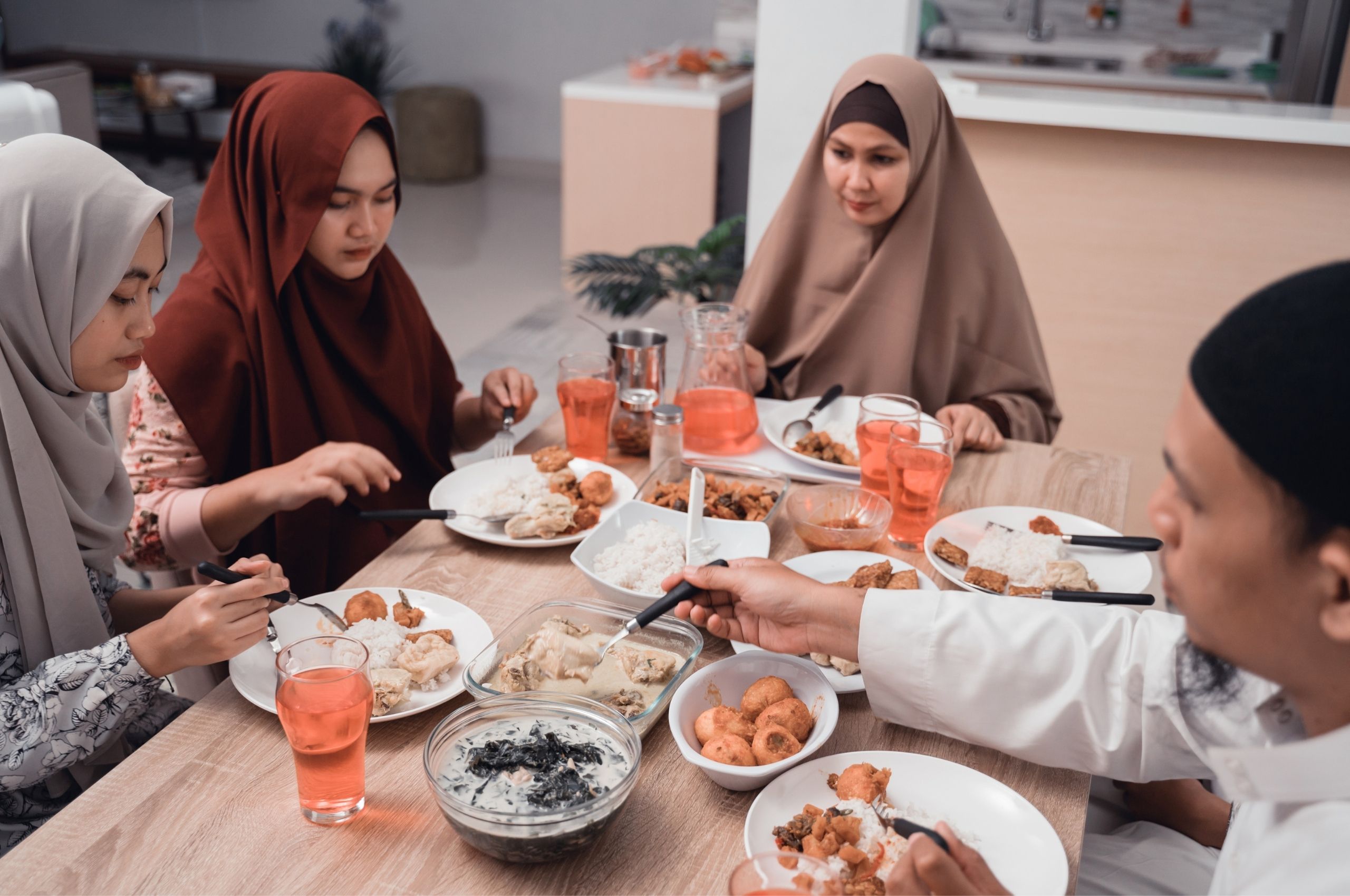 Biar Tetap Fokus di Jalan dan Kantor, Ini Menu Sahur yang Bikin Tahan Ngantuk