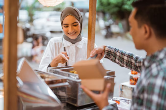 Tips Memilih Takjil Ramadan, Rahasia Berburu Menu Buka Puasa Sehat Agar Pencernaan Tetap Aman Selama Bulan Suci