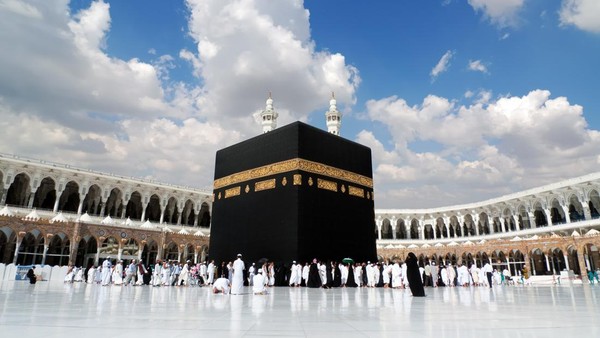 Arab Saudi Rilis Panduan Umrah 16 Bahasa, Jemaah Indonesia Kini Lebih Mudah Pahami Tata Cara Ibadah