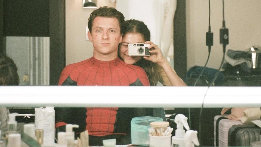 Diam-Diam Sah? Isu Zendaya Menikah dengan Tom Holland Ramai Dibahas
