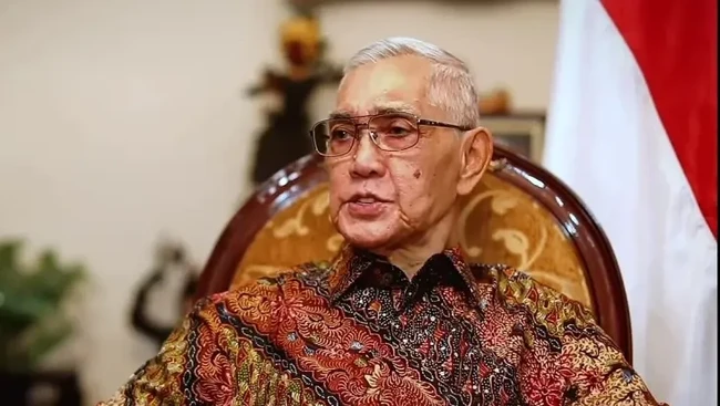 Jejak Try Sutrisno: Dari Prajurit hingga Wakil Presiden RI