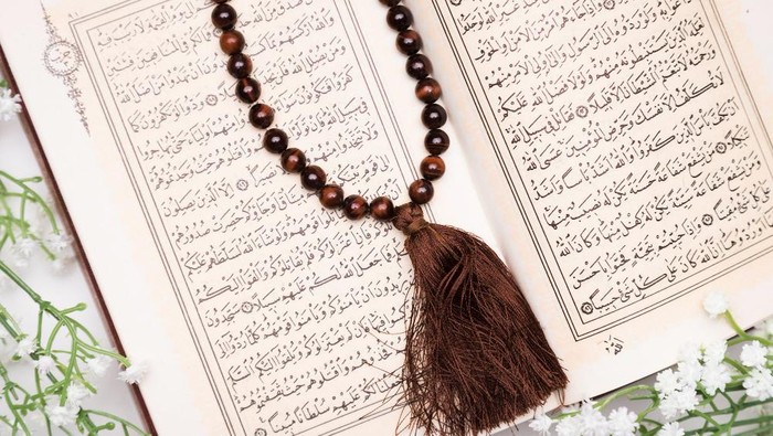 5 Amalan Malam Nuzulul Quran 17 Ramadan Lengkap dengan Dalil Al-Quran dan Hadis
