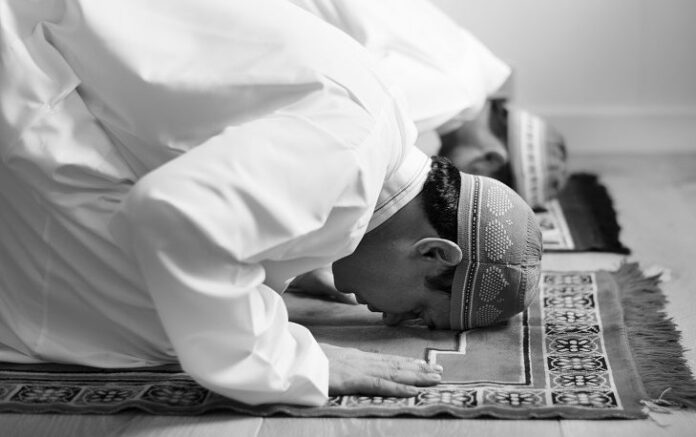 Ternyata Ada Negara di Mana Muslim Tidak Wajib Puasa dan Salat, Ini Sebabnya