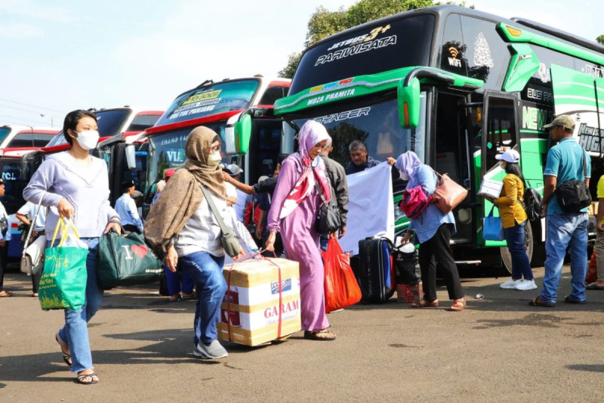 Puncak Mudik Lebaran 2026 di Terminal Kalideres Diprediksi H-3 hingga H-2
