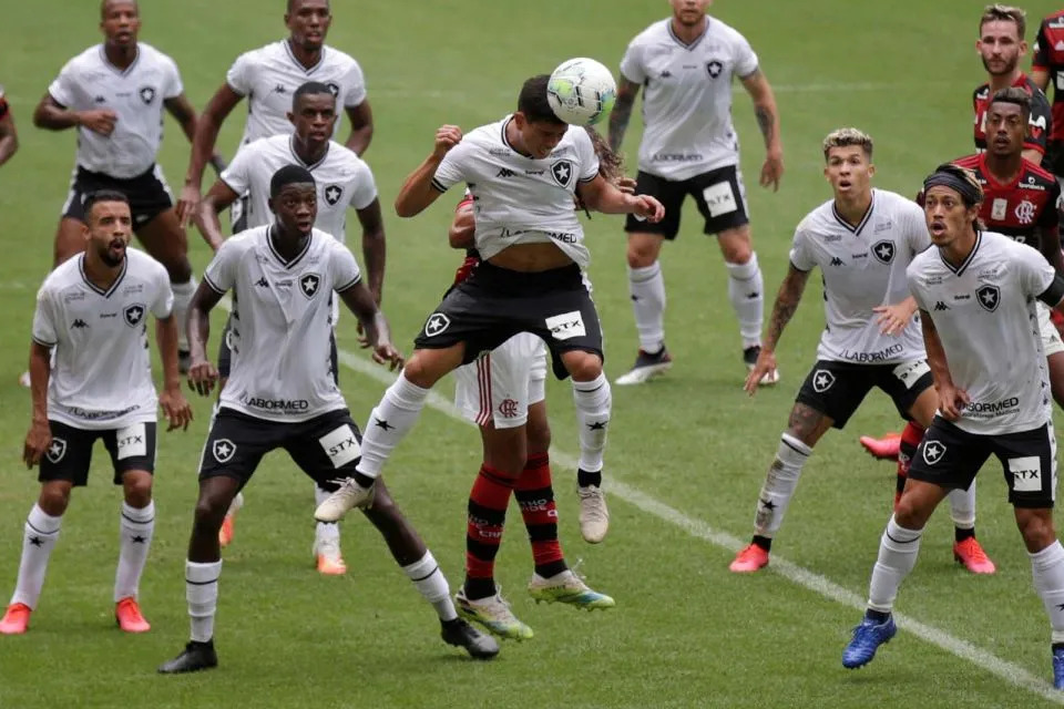 Cetak Sejarah! Ribut di Sepak Bola Berujung 23 Kartu Merah dalam Laga Cruzeiro vs Atletico Mineiro