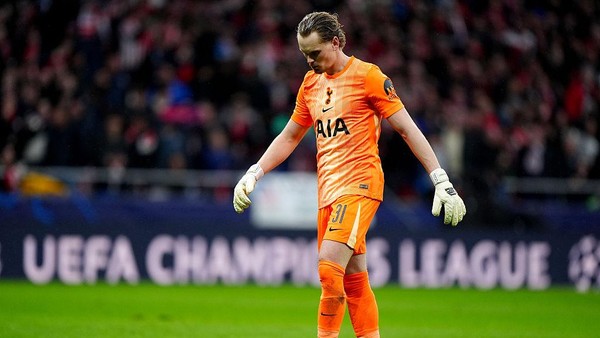 Antonin Kinsky Ditarik Menit ke-17, Malam Mengerikan Kiper Tottenham saat Dibantai Atletico Madrid