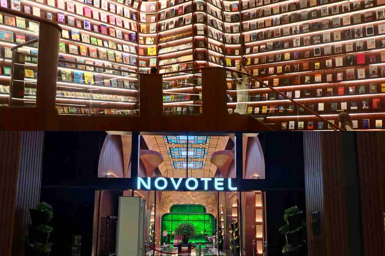 Mengintip Keunikan Novotel Tangerang BSD City: Ada Perpustakaan Rahasia dan Perosotan di Dalam Kamar