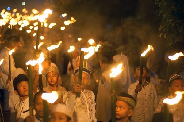 5 Tradisi Unik Jelang Lebaran Ini Bikin Kangen Kampung Halaman! Nomor 1 Paling Bikin Haru