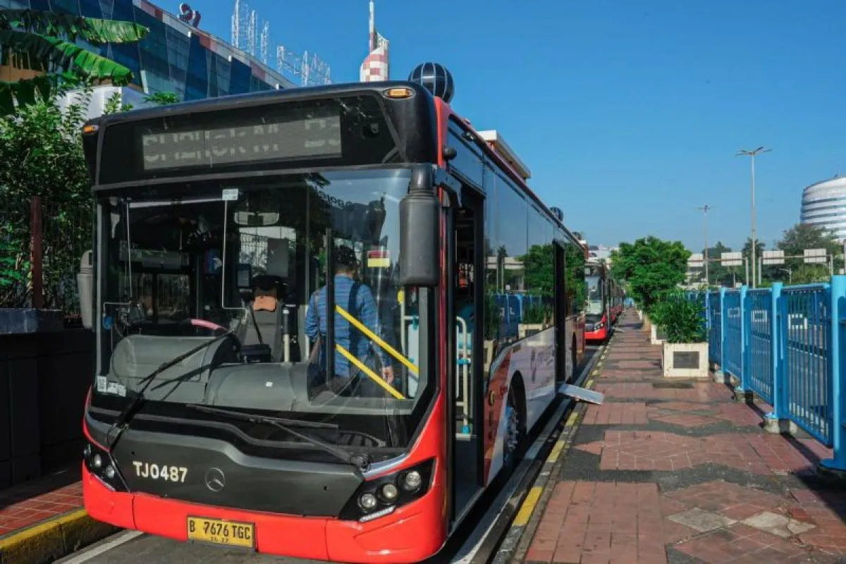 Mulai 23 Maret 2026, Halte Rute Transjakarta Blok M-Bandara Soetta Berubah! Ini Daftar Titik Pemberhentian Terbarunya