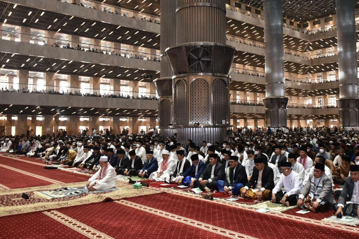 Panduan Sholat Idul Fitri: Niat, Tata Cara Lengkap, dan Amalan Sunnahnya