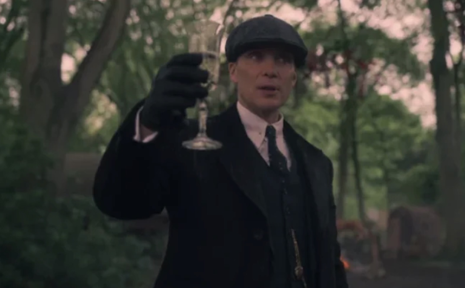 Sinopsis Peaky Blinders, kembalinya Thomas Shelby di Netflix
