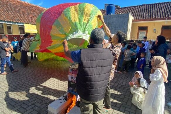 Lebaran di Garut Penuh Warna! Tradisi Balon Raksasa Panawuan Jadi Tontonan Wajib Tiap Idul Fitri