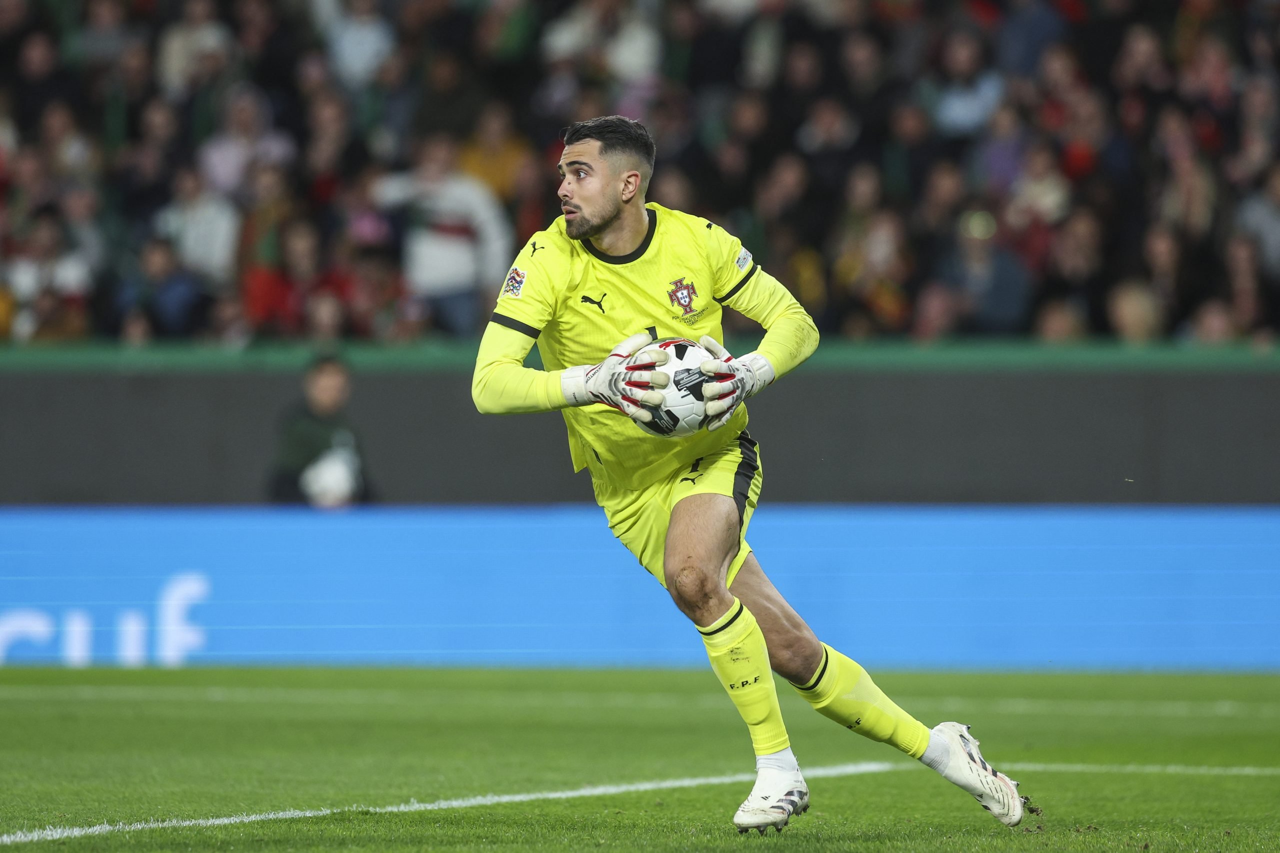 Chelsea Lagi Panik! Blunder Kiper Timbulkan Masalah, 5 Nama Ini Bisa Jadi Penyelamat The Blues