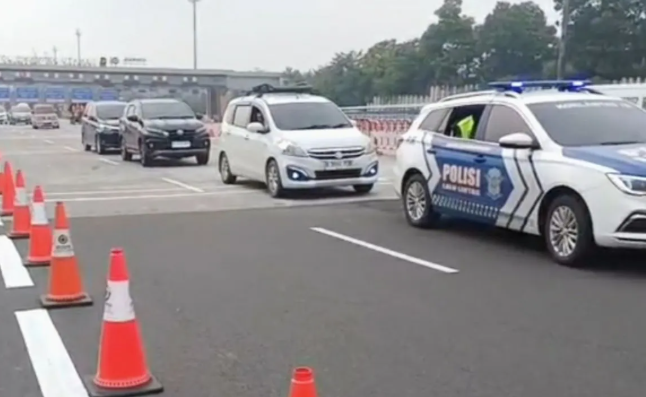 Info Arus Balik Tol Japek Arah Jakarta Hari Ini, Skema Contraflow Mulai Diterapkan Dari KM 70 Sampai KM 47 Untuk Hindari Macet Horor