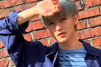 Mark Lee Pamit dari NCT, Isi Surat Tulis Tangannya Bikin Fans Auto Nangis!
