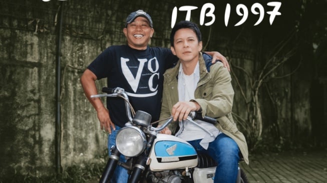Ariel NOAH Bicara Tantangan Perankan Dilan Dewasa di 