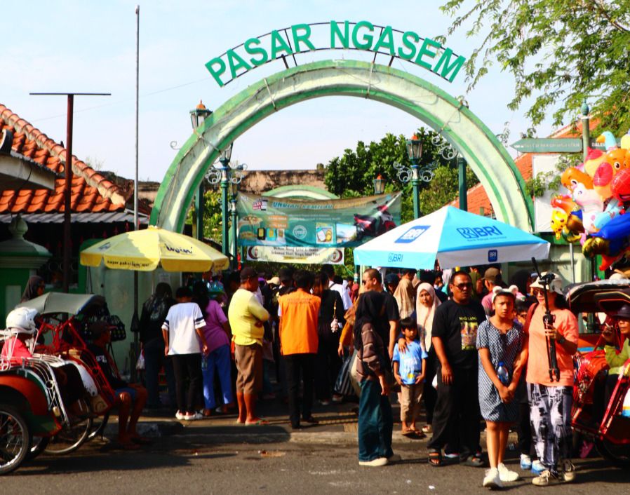 8 Kuliner Legendaris di Pasar Ngasem Jogja, Rasanya Bikin Nagih!