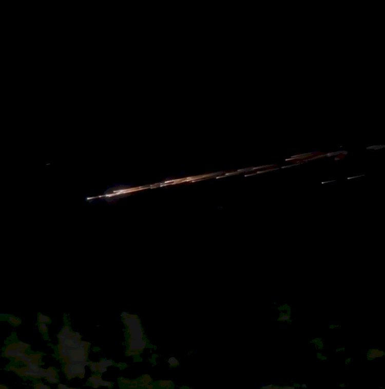 Fakta Benda Bercahaya di Langit Lampung: Bukan Meteor, Ini Penjelasan Ahlinya!